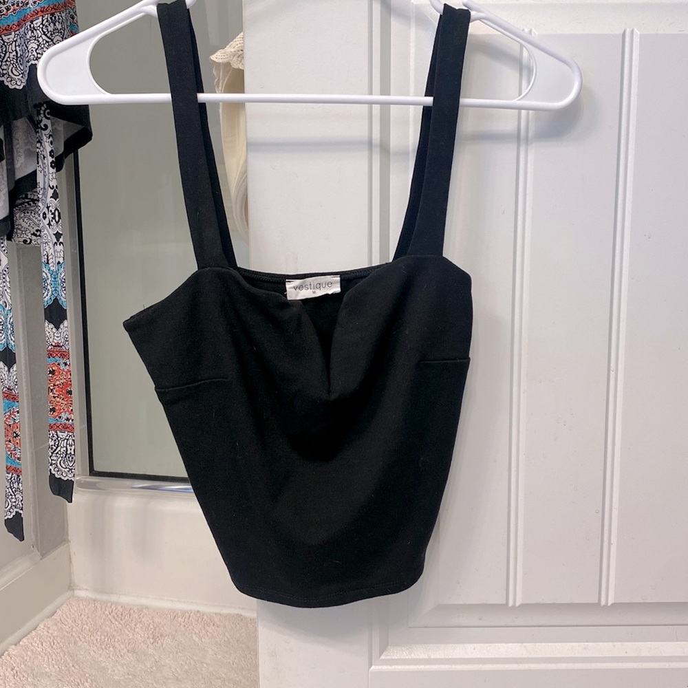 Black vestique crop